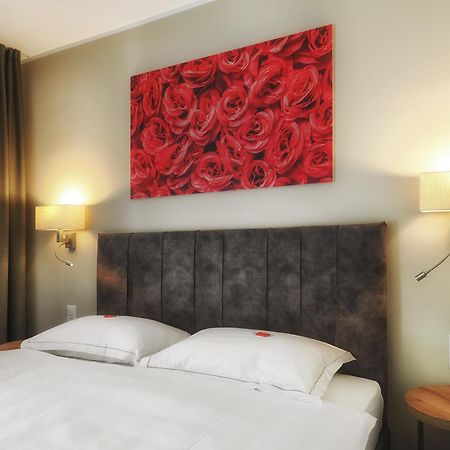 Ristorante Charme Hotel Tre Terre Ponte Brolla 外观 照片