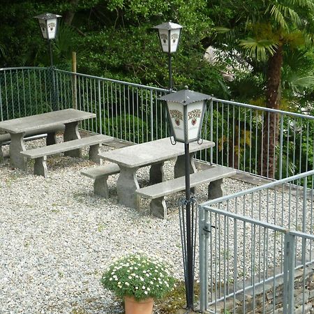 Ristorante Charme Hotel Tre Terre Ponte Brolla 外观 照片