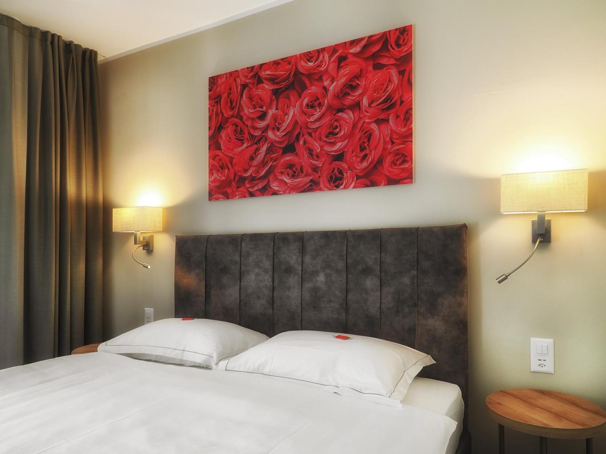 Ristorante Charme Hotel Tre Terre Ponte Brolla 外观 照片
