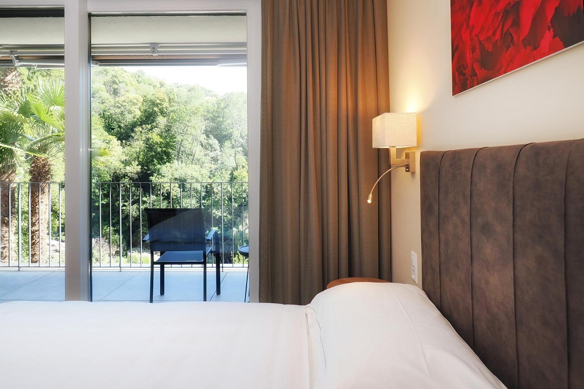 Ristorante Charme Hotel Tre Terre Ponte Brolla 外观 照片
