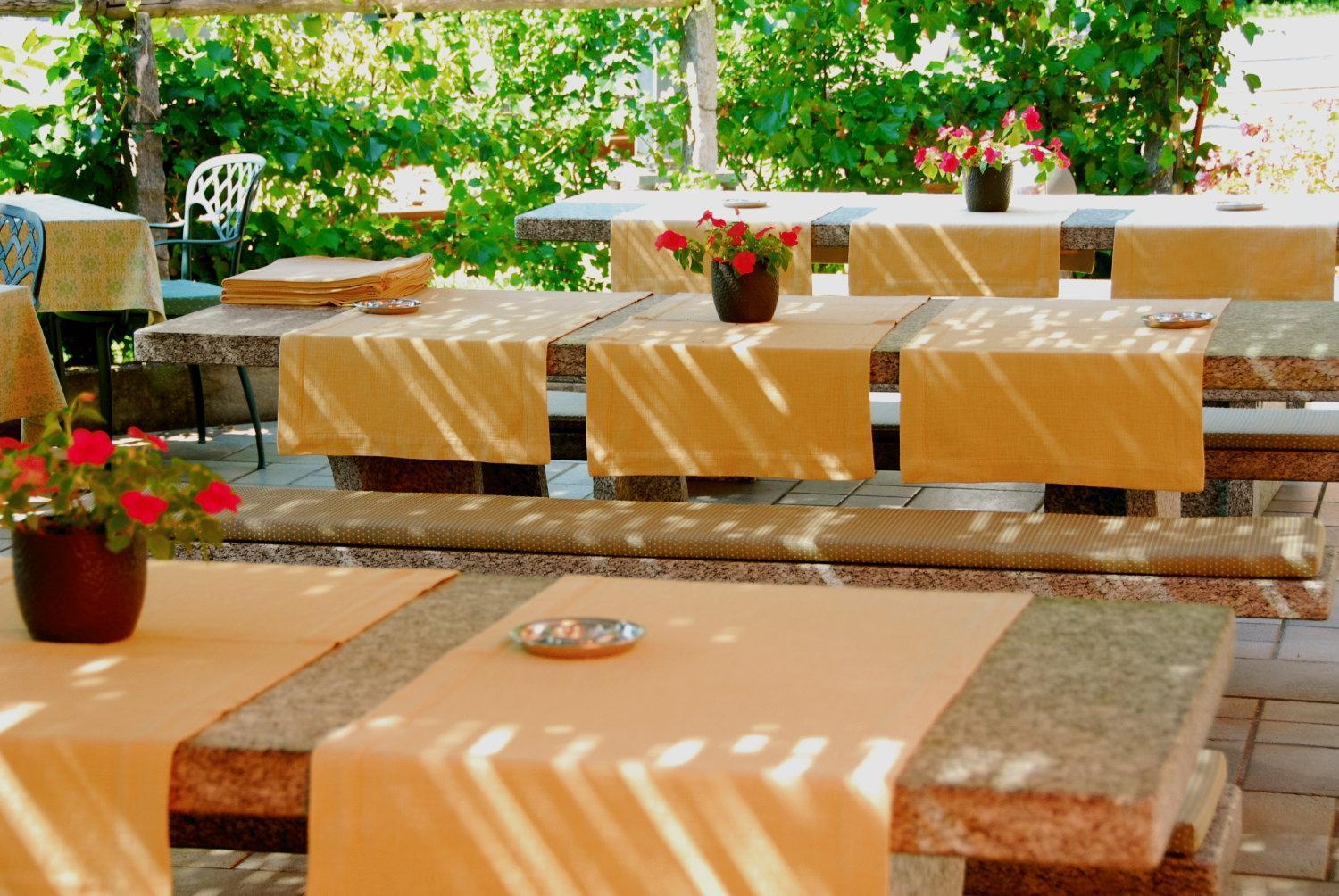 Ristorante Charme Hotel Tre Terre Ponte Brolla 外观 照片