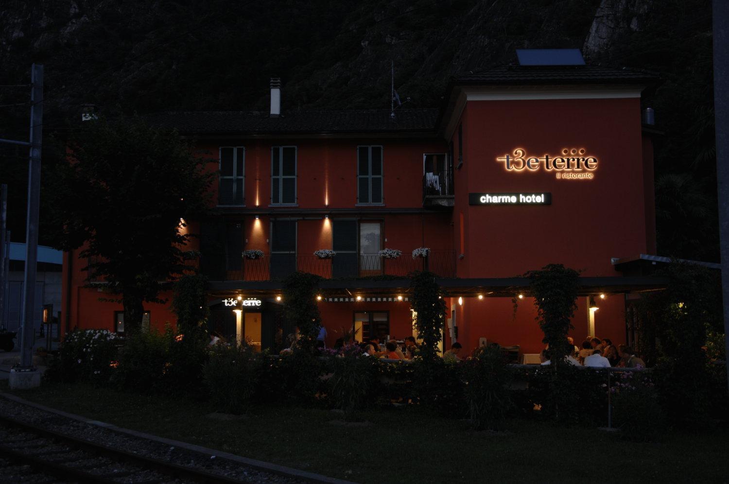 Ristorante Charme Hotel Tre Terre Ponte Brolla 外观 照片